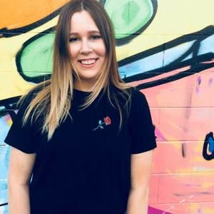 Meet your Posher, Danielle